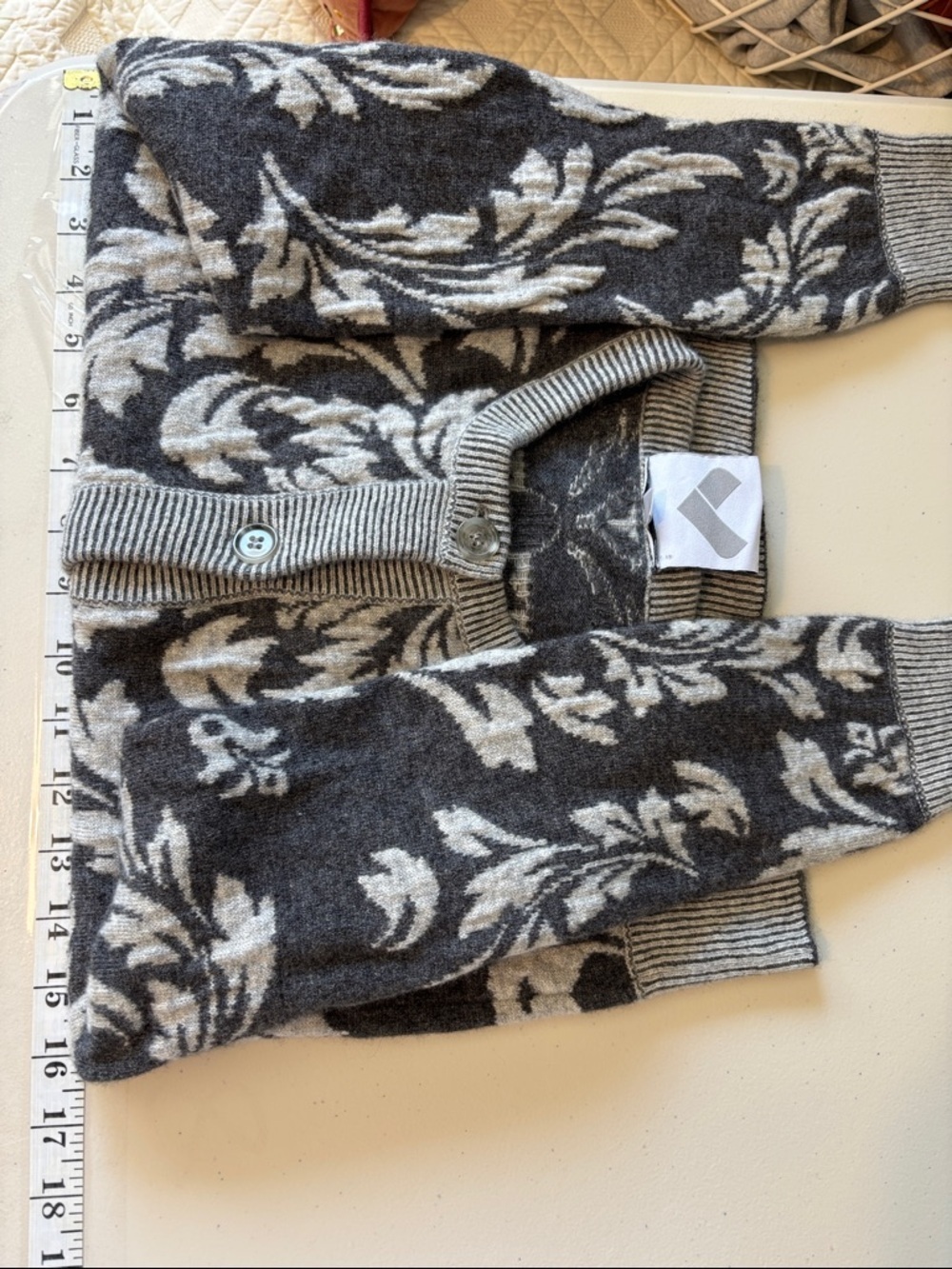 Happy Sheep Wool Jacquard Cardigan Size Medium Crewneck Old Money Quiet Luxury - Picture 6 of 13